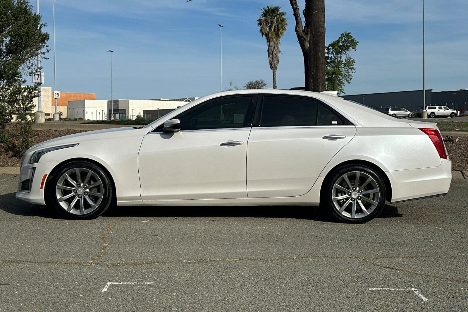 Used 2019 Cadillac CTS Luxury image 6
