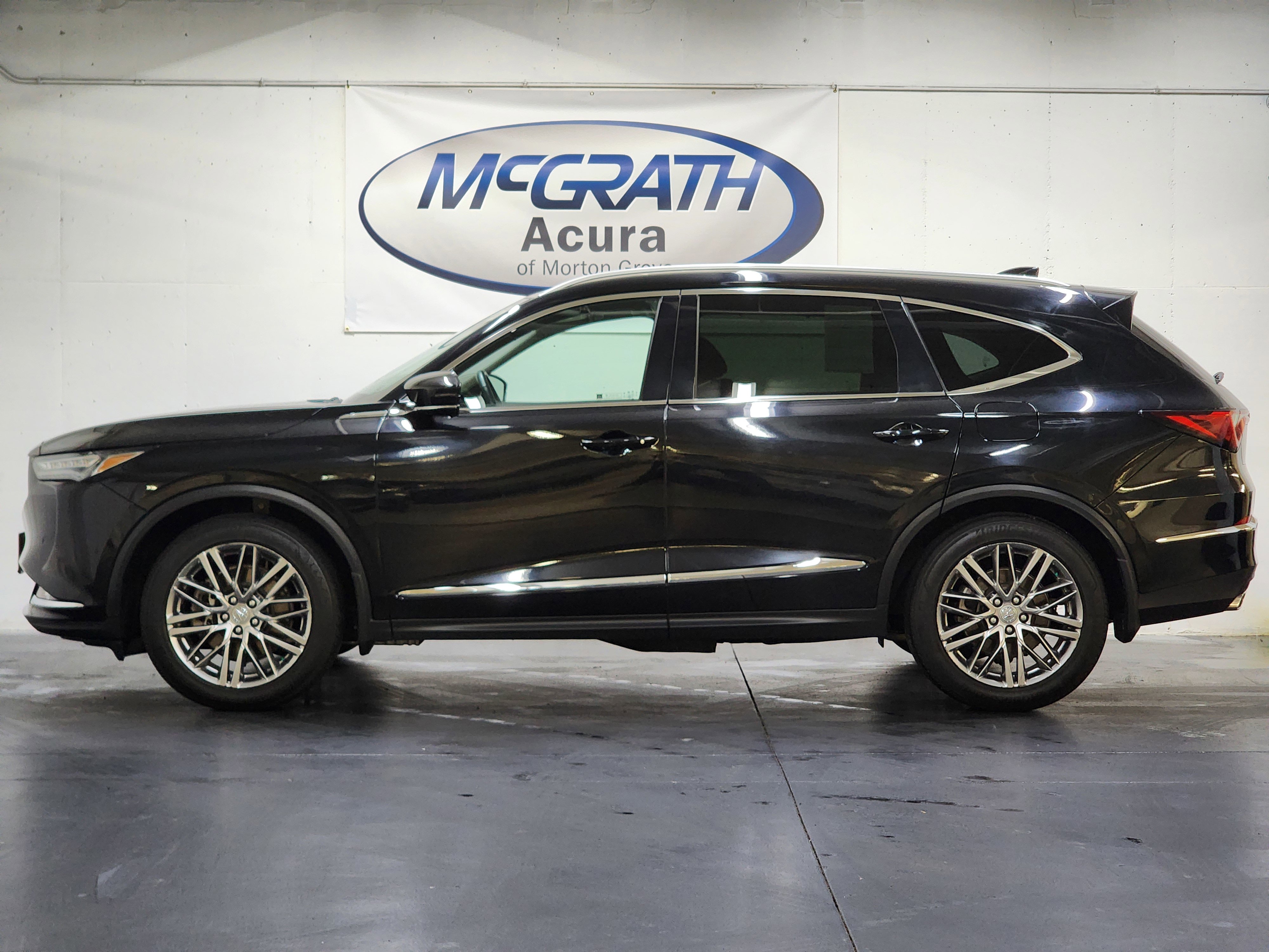 Certified 2023 Acura MDX SH-AWD w/ Advance Package image 10