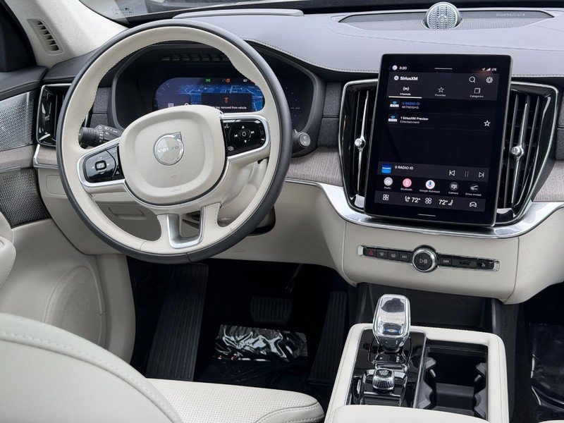 Certified 2025 Volvo XC90 T8 Ultra AWD/4WD image 13