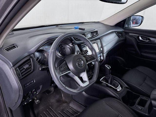 Used 2017 Nissan Rogue SL w/ SL Premium Package AWD/4WD image 9