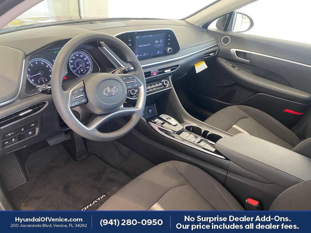 Certified 2023 Hyundai Sonata SE w/ Cargo Package FWD image 30