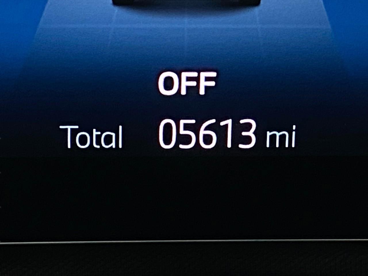 Certified 2026 BMW 550e xDrive image 17