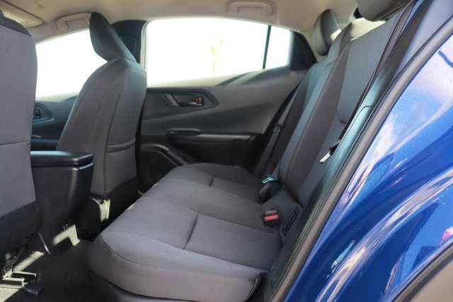 Used 2025 Toyota Prius LE image 12