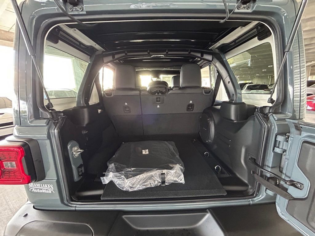 New 2026 Jeep Wrangler Unlimited Rubicon image 37