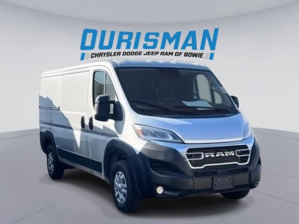 New 2025 RAM ProMaster 2500 w/ Quick Order Package 22G SLT