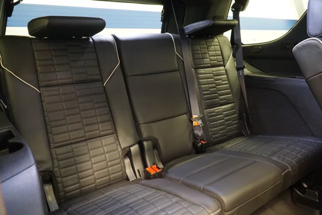 Used 2023 Cadillac Escalade Premium Luxury Platinum AWD/4WD image 21