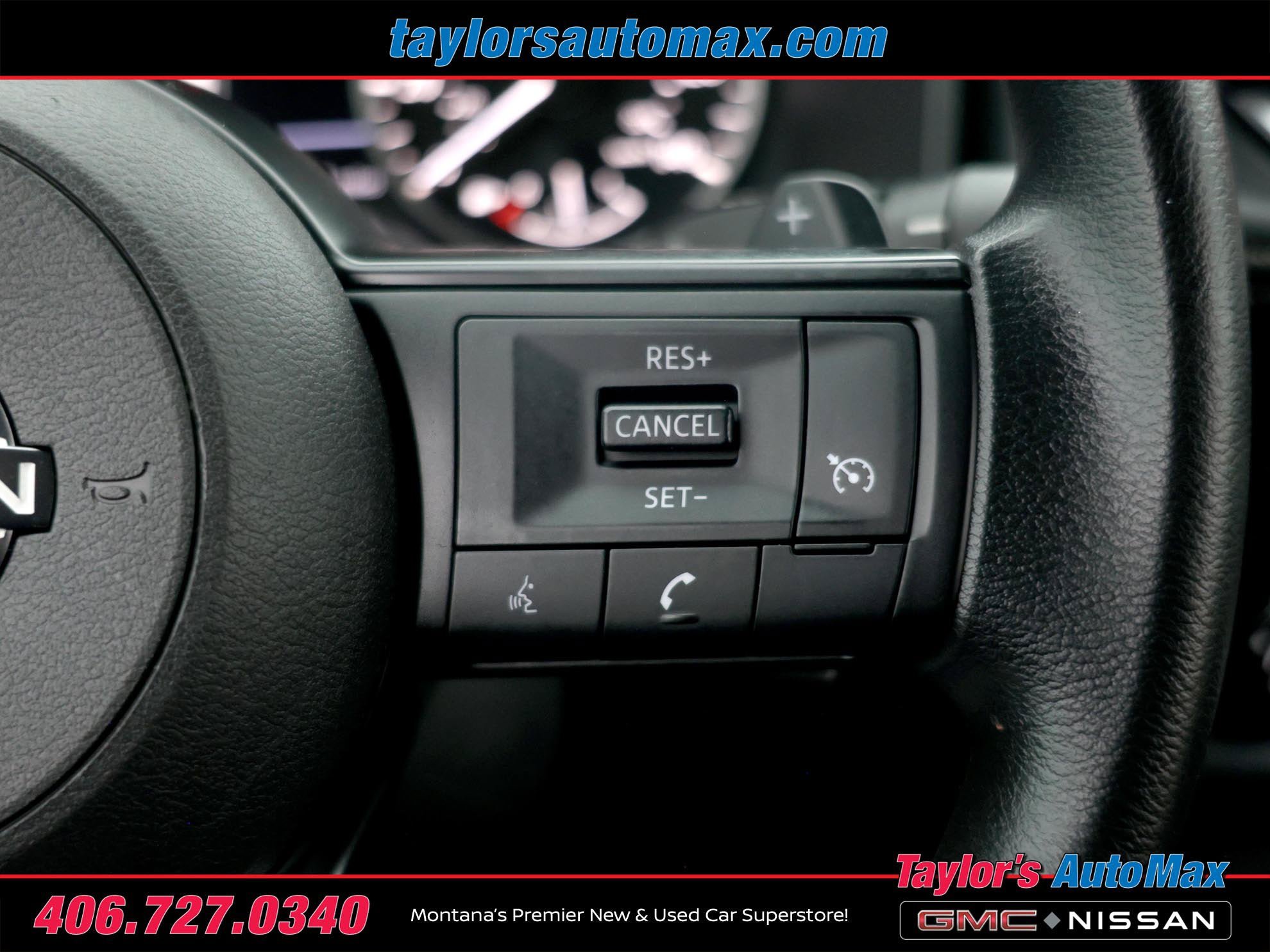 Used 2024 Nissan Rogue S AWD/4WD image 23