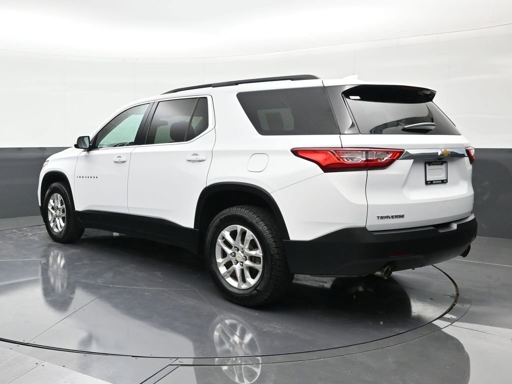 Used 2020 Chevrolet Traverse LT FWD image 3