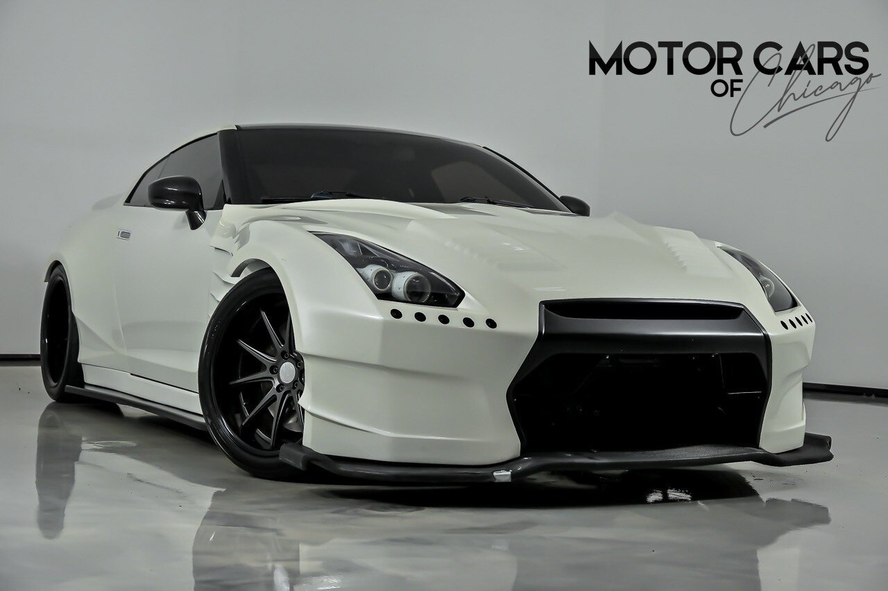 Used 2013 Nissan GT-R Premium AWD/4WD image 1