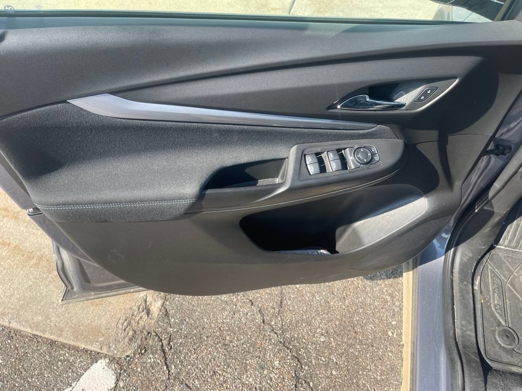 Used 2023 Chevrolet Bolt EUV LT w/ Comfort Package FWD image 22
