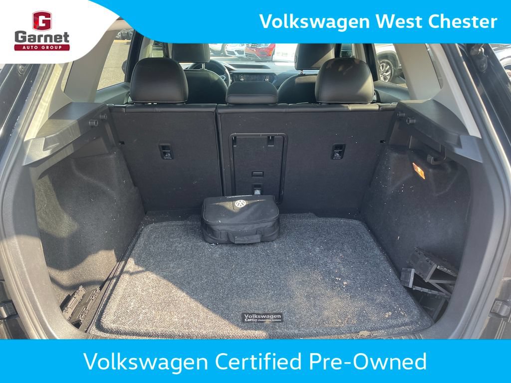 Used 2022 Volkswagen Taos SEL w/ Panoramic Sunroof Package AWD/4WD image 15