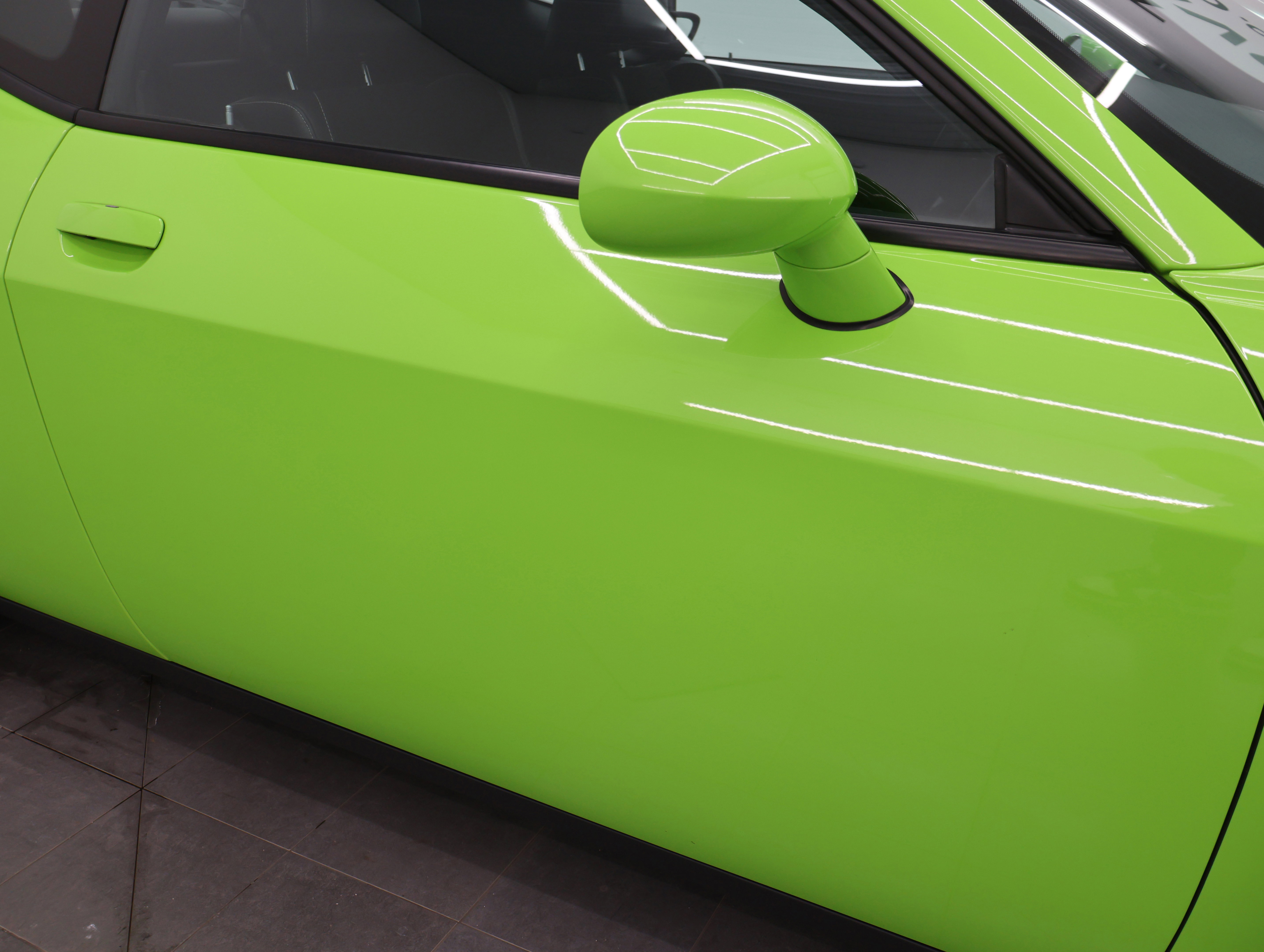 Used 2015 Dodge Challenger SRT Hellcat image 23