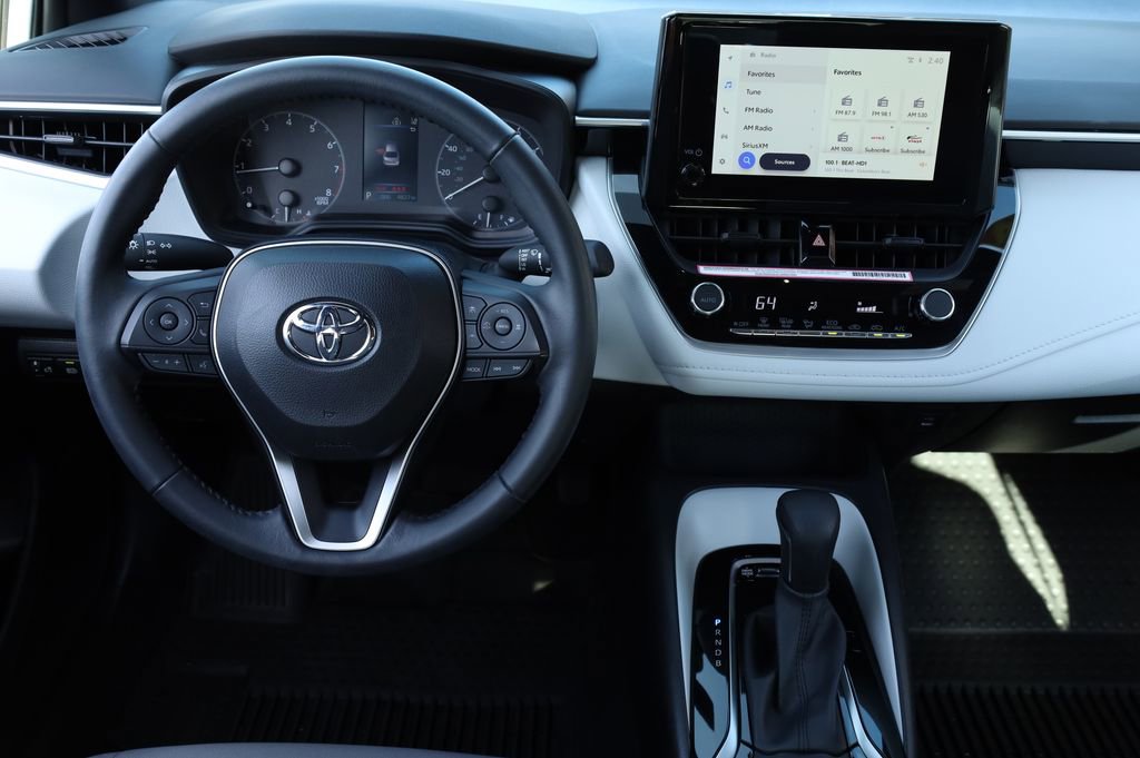 Used 2024 Toyota Corolla SE image 10