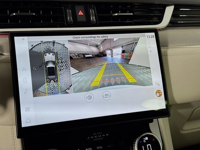 New 2026 Jaguar F-PACE R-Dynamic S image 17