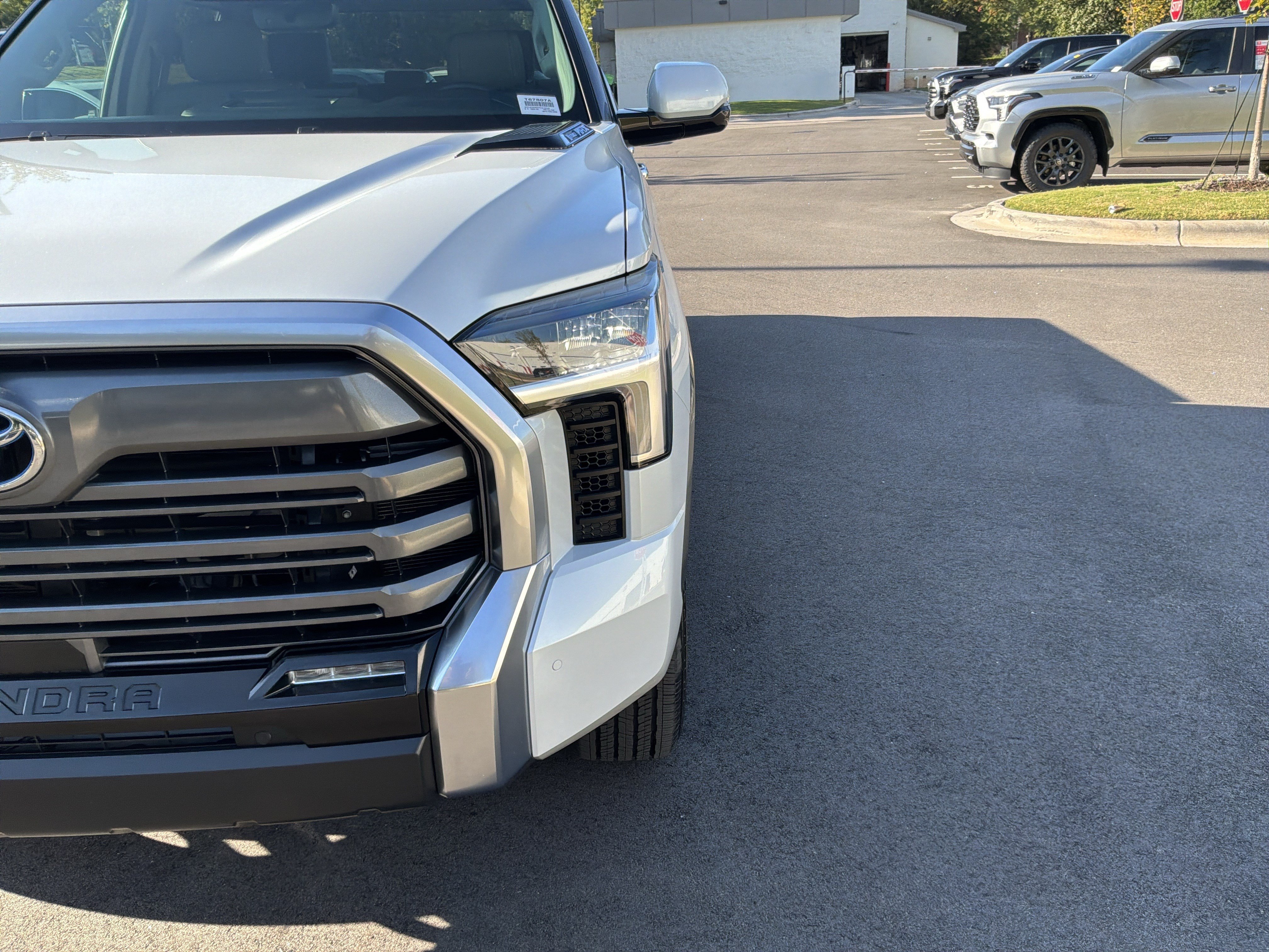 Used 2023 Toyota Tundra Limited w/ Power Package AWD/4WD image 6