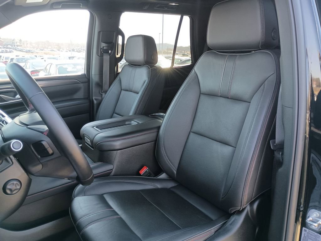 Used 2024 Chevrolet Tahoe RST w/ Luxury Package image 17