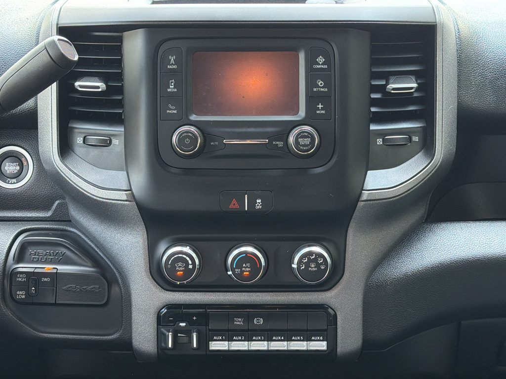 Used 2024 RAM 2500 Tradesman w/ Chrome Appearance Group AWD/4WD image 18