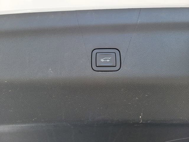 Certified 2025 GMC Yukon XL Denali image 10