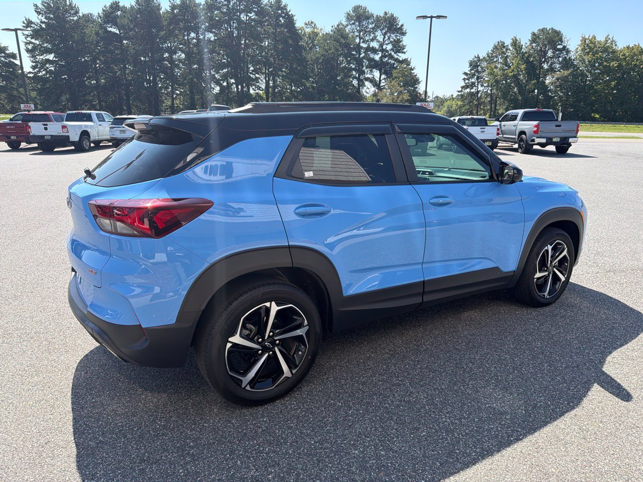 Used 2023 Chevrolet TrailBlazer RS w/ Sun and Liftgate Package FWD image 10