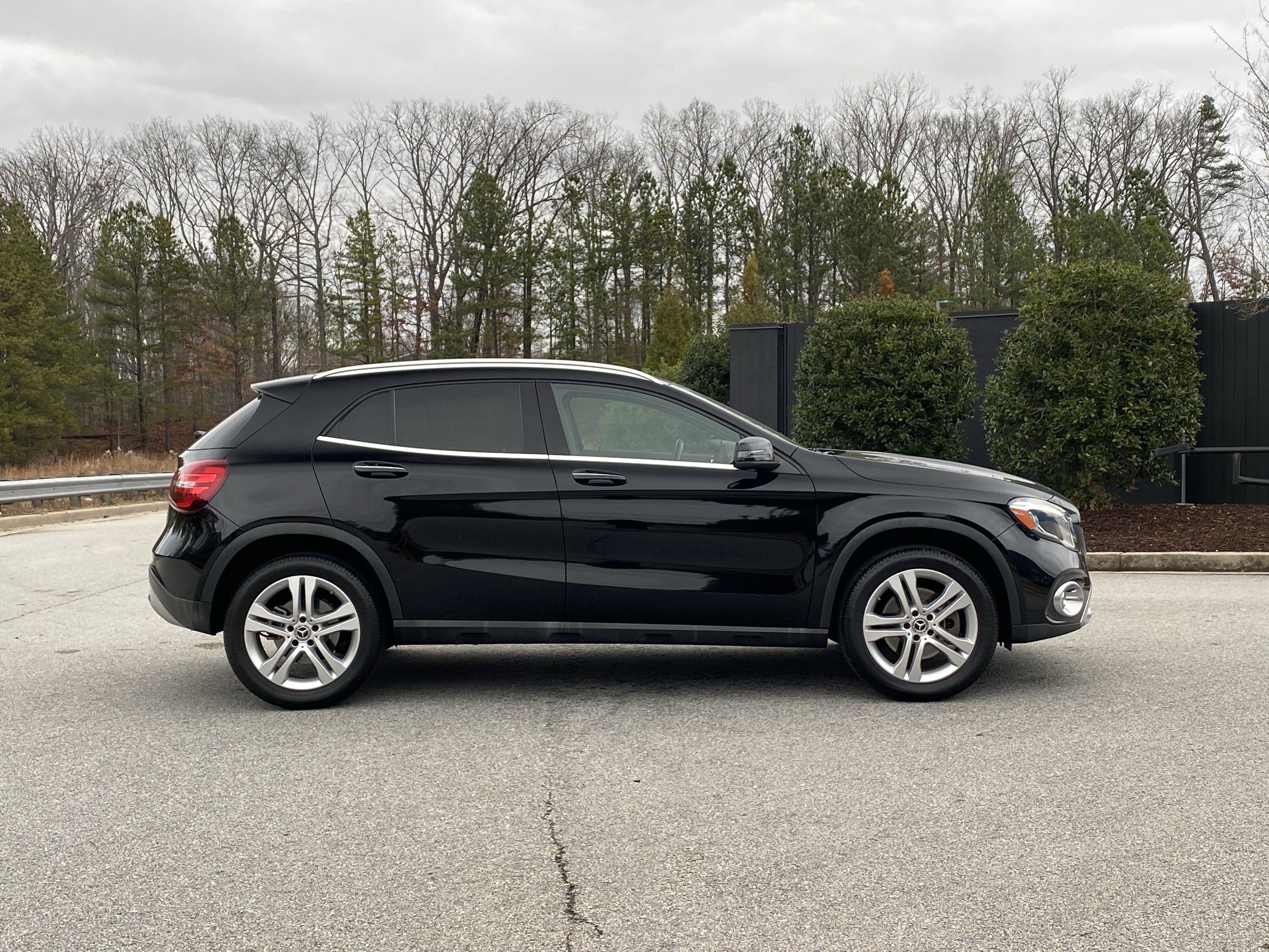 Used 2019 Mercedes-Benz GLA 250 4MATIC image 5