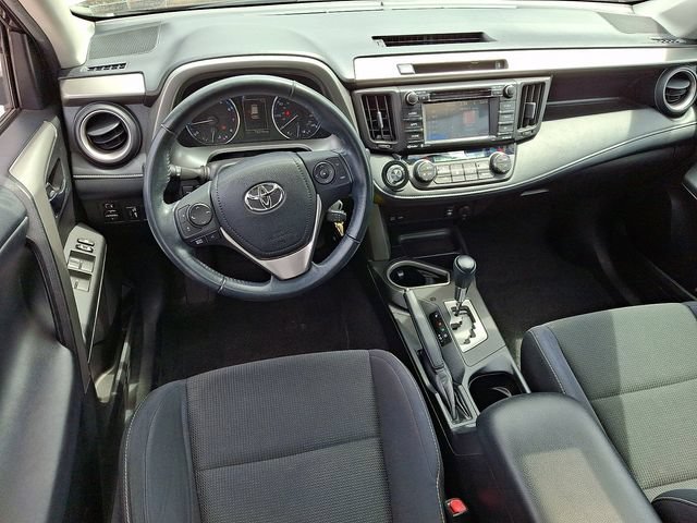 Used 2016 Toyota RAV4 XLE AWD/4WD image 2