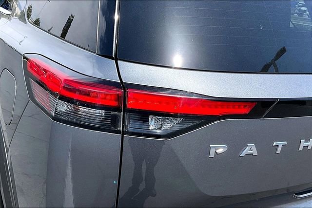 Certified 2024 Nissan Pathfinder SV FWD image 23