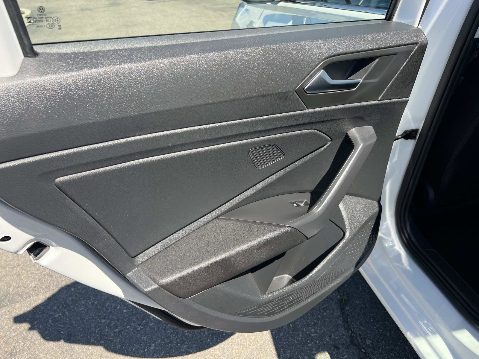 Used 2024 Volkswagen Jetta SE w/ Panoramic Sunroof Package image 20