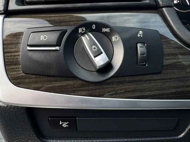 Used 2015 BMW 535i Sedan RWD image 44