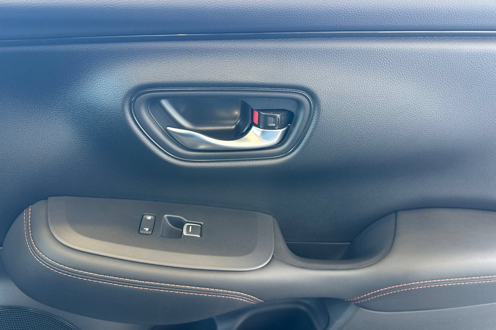 Certified 2025 Honda HR-V Sport image 20