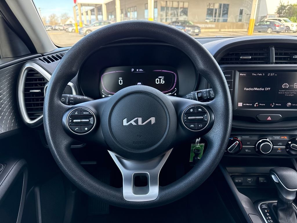 Certified 2023 Kia Soul LX w/ LX Technology Package image 22