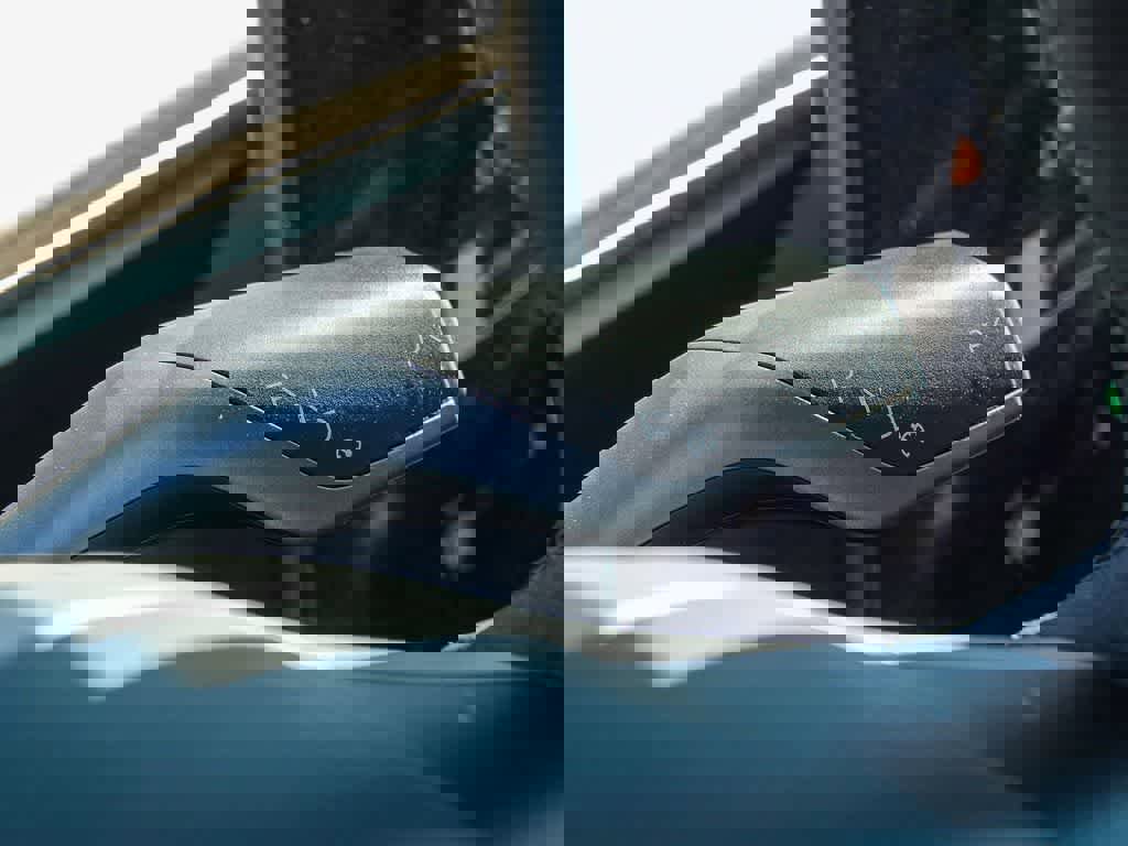 Used 2022 Tesla Model Y Long Range image 17