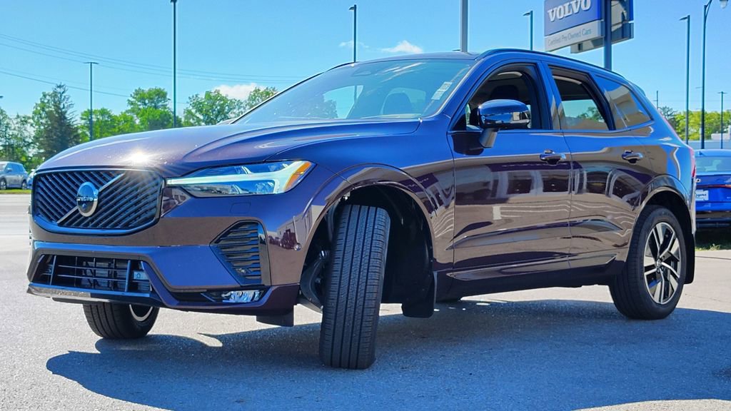 New 2026 Volvo XC60 B5 Plus w/ Climate Package image 6