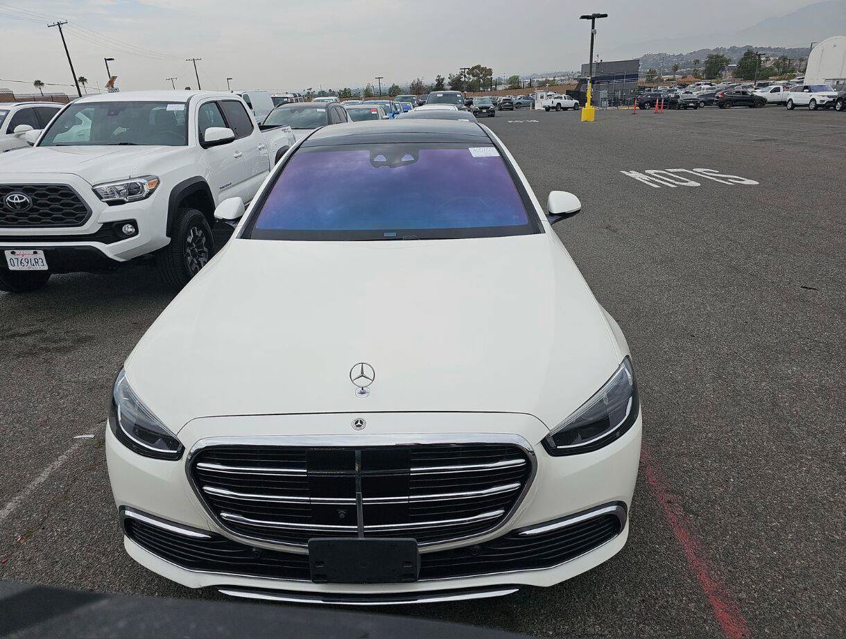 Used 2021 Mercedes-Benz S 580 4MATIC Sedan image 2