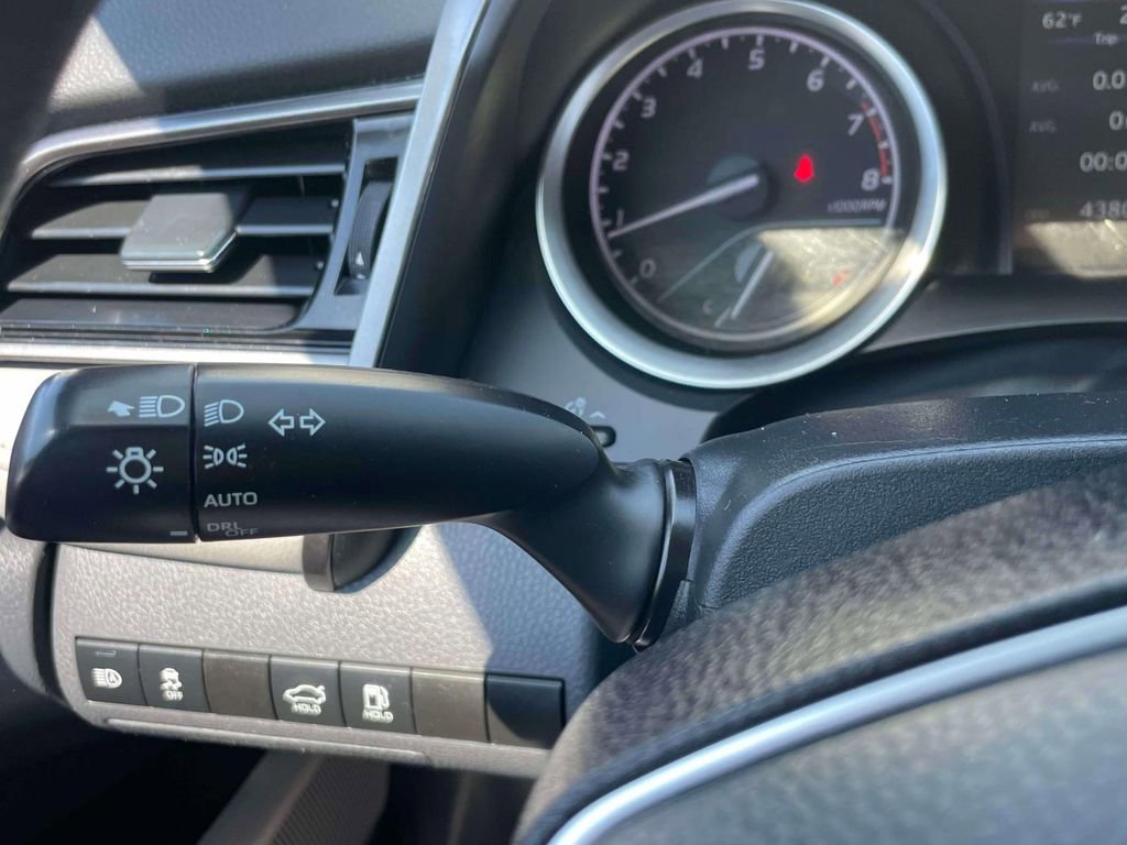 Used 2021 Toyota Camry LE w/ Convenience Package image 24