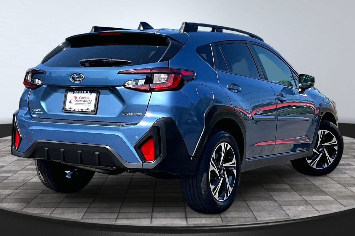 Used 2024 Subaru Crosstrek 2.0i Premium AWD/4WD image 5