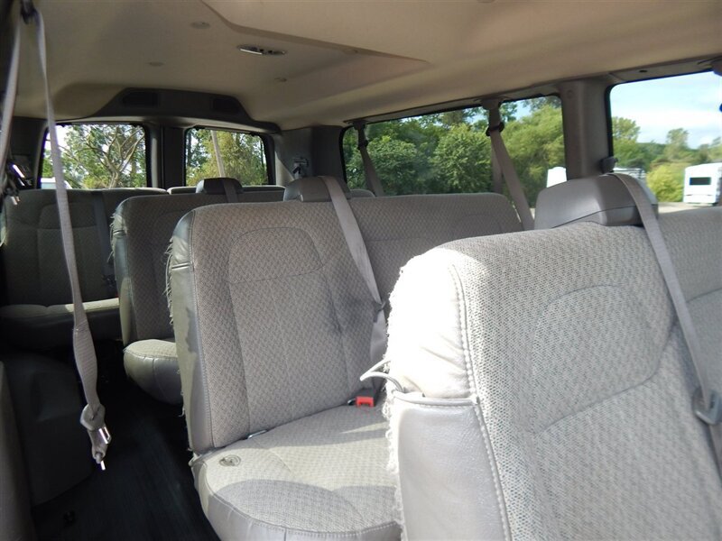 Used 2019 Chevrolet Express 3500 LT w/ LT Preferred Equipment Group RWD image 16