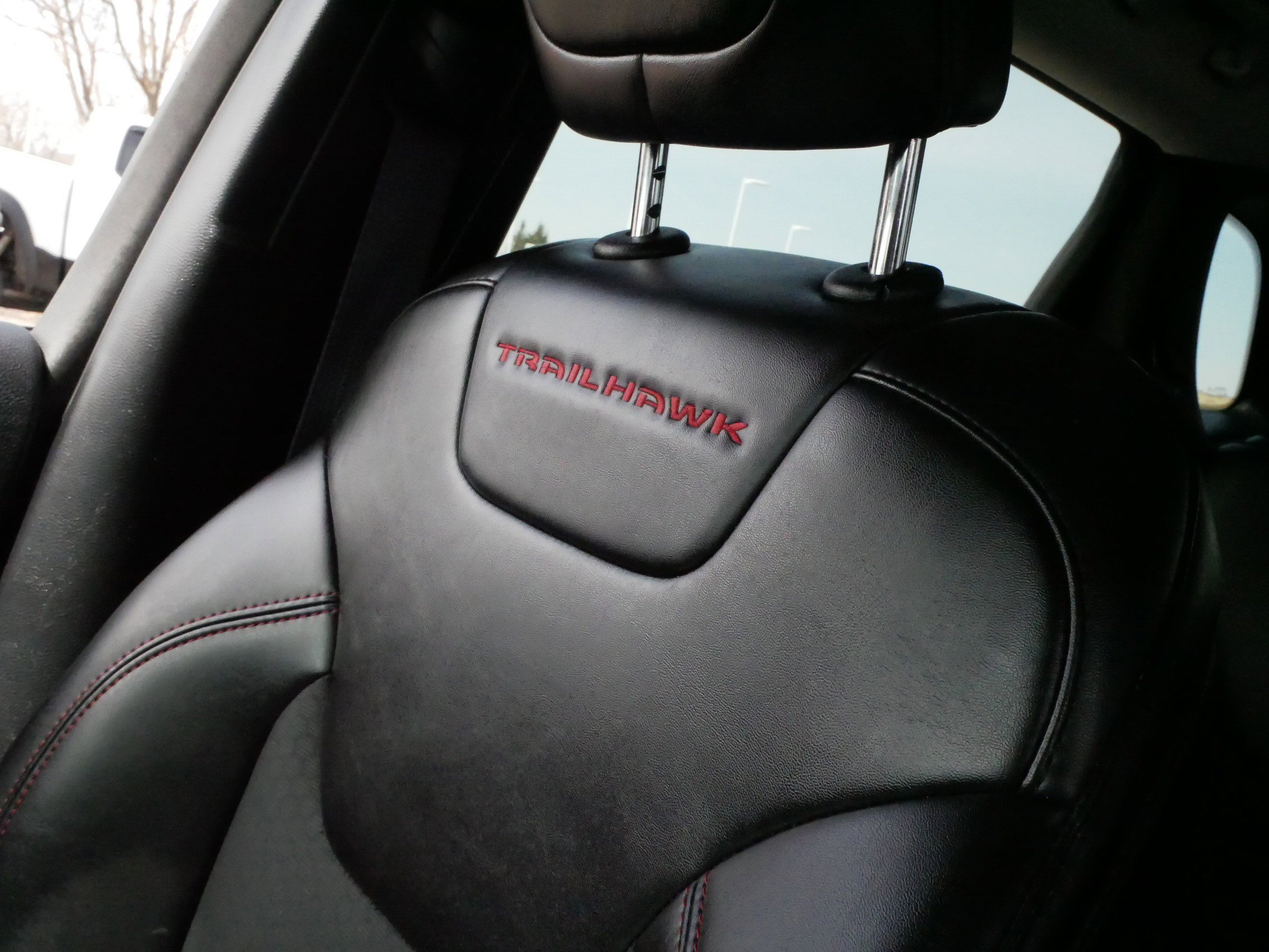 Used 2019 Jeep Cherokee Trailhawk w/ Cold Weather Group image 35