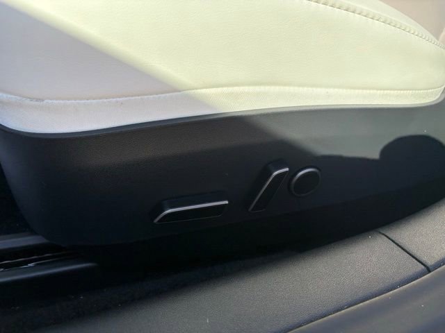 Used 2023 Tesla Model 3 Performance AWD/4WD image 23
