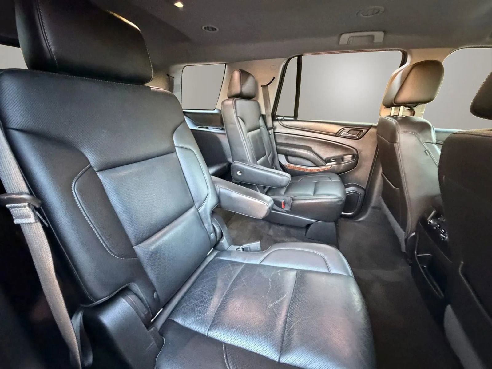 Used 2018 Chevrolet Tahoe Premier RWD image 26