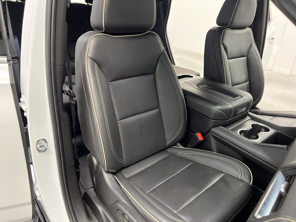 Used 2024 Chevrolet Tahoe Premier AWD/4WD image 36