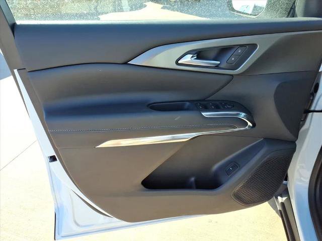 New 2026 Chevrolet Traverse LT image 17