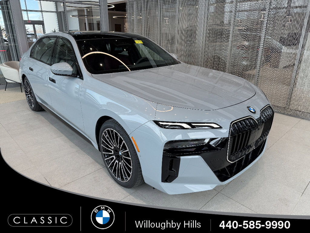 New 2026 BMW 740i xDrive image 1