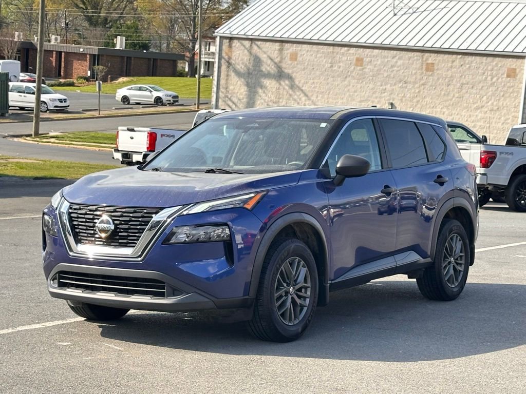 Used 2021 Nissan Rogue S image 2