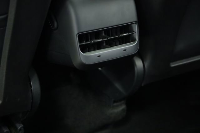 Used 2022 Tesla Model Y Performance image 28