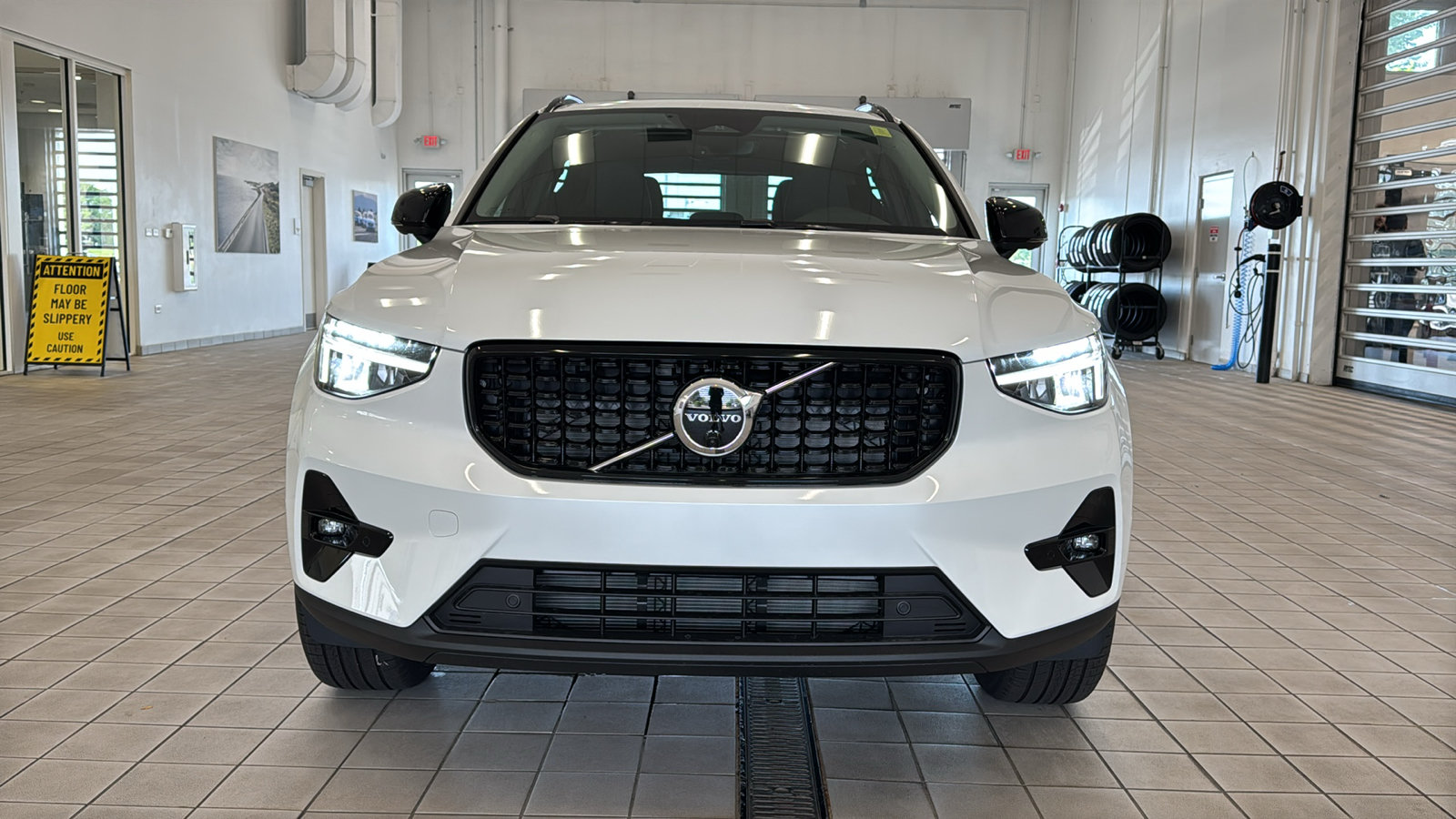 New 2026 Volvo XC40 B5 Plus w/ Protection Package Premier AWD/4WD image 10