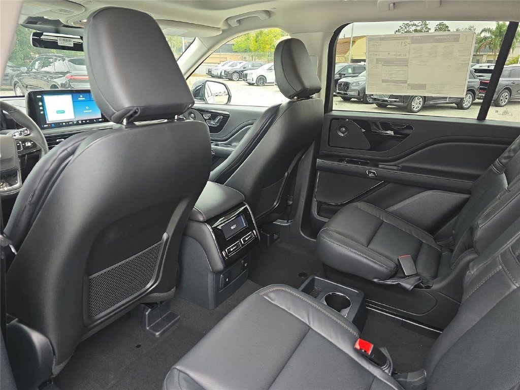 New 2026 Lincoln Aviator Reserve w/ Illumination Package RWD image 10