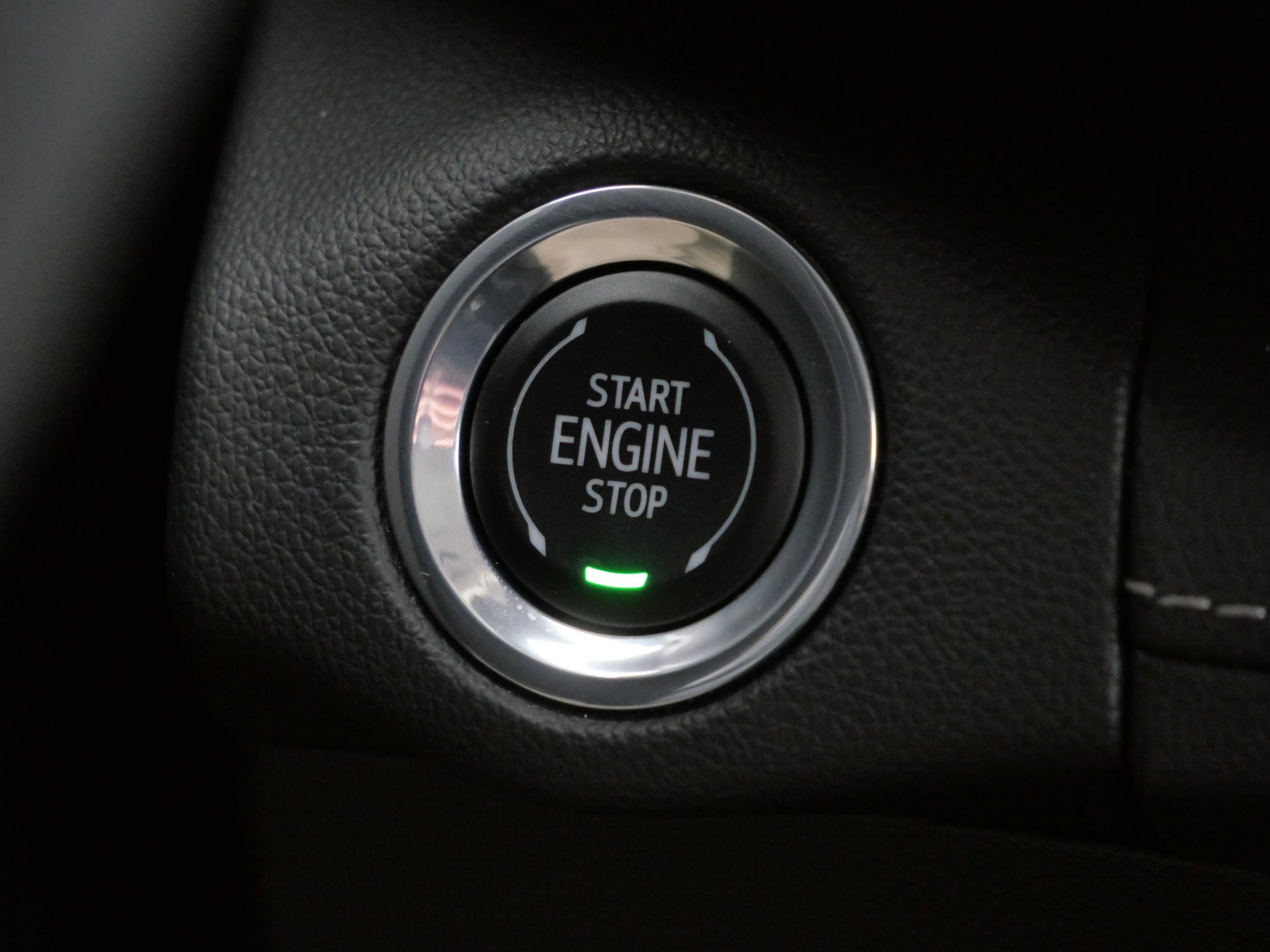 Used 2023 Buick Envision Essence image 24