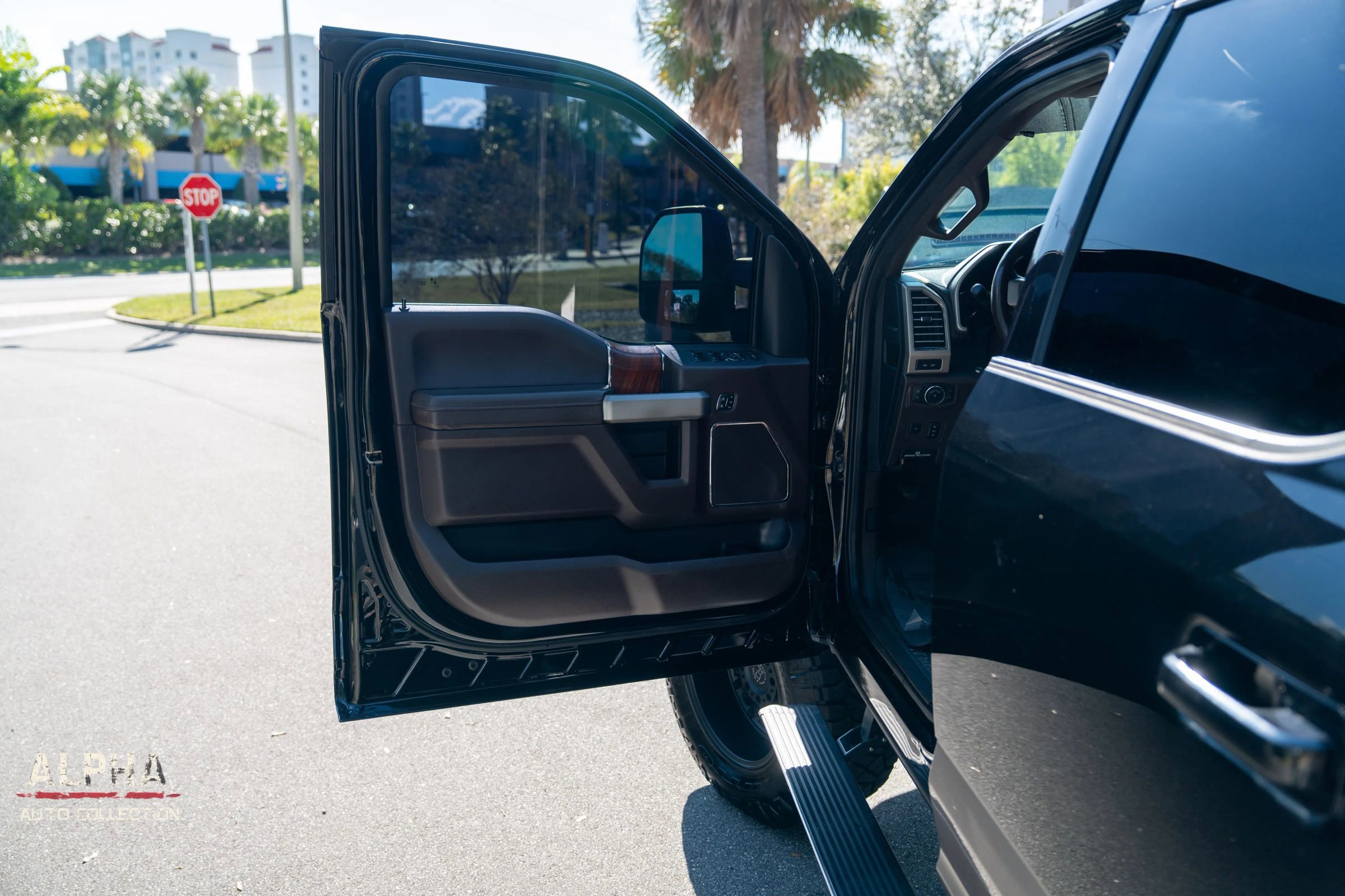 Used 2021 Ford F250 King Ranch w/ King Ranch Ultimate Package image 6