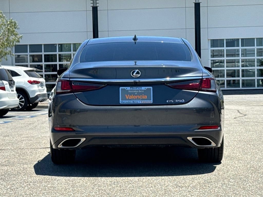 Used 2025 Lexus ES 350 w/ Premium Package FWD image 9
