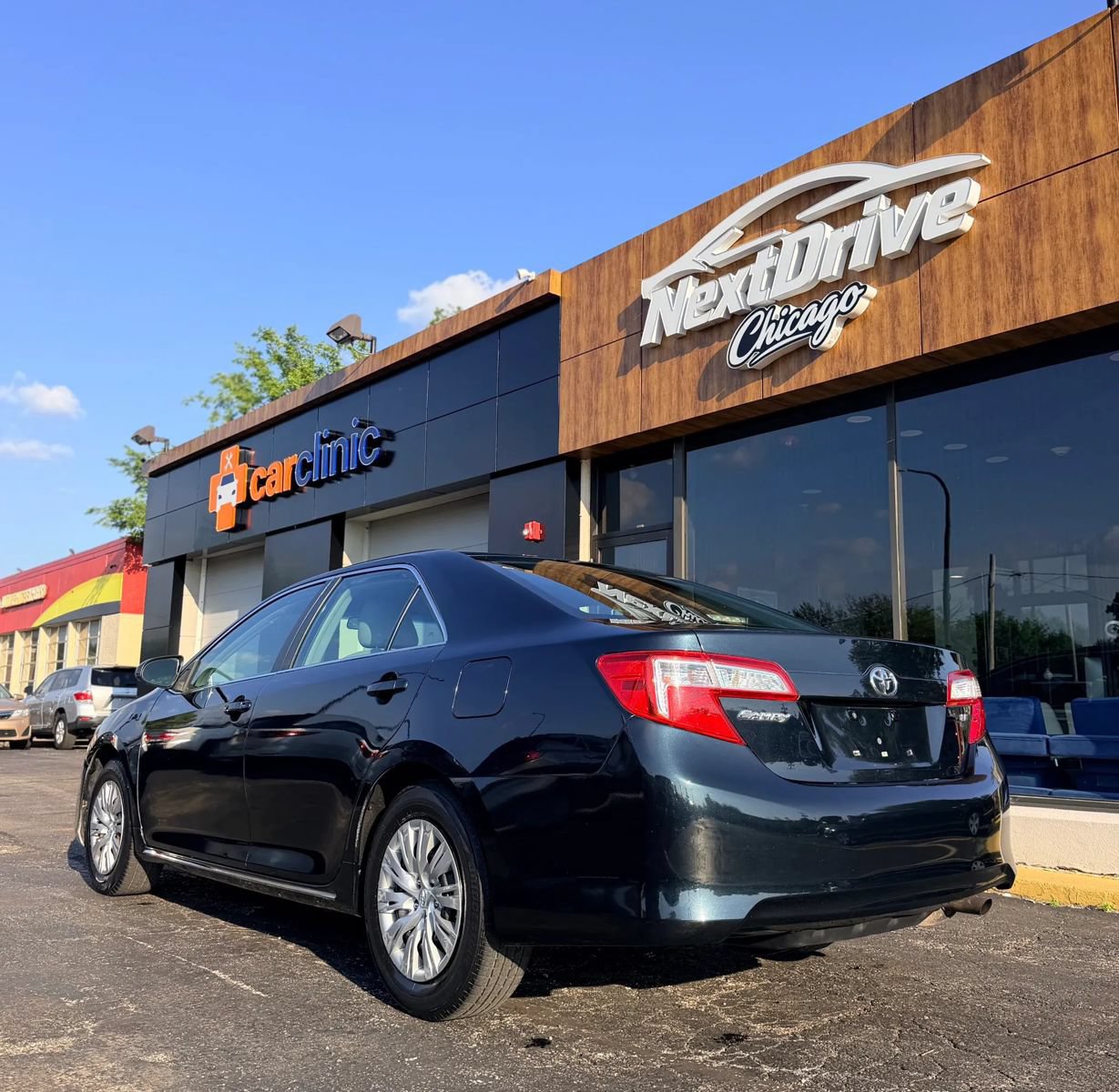 Used 2012 Toyota Camry LE FWD image 6